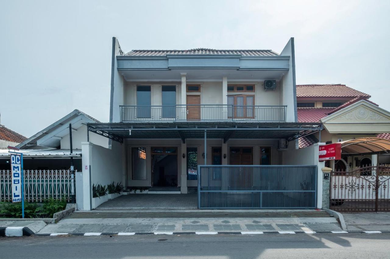 Oyo 2259 Zleepy Ks Tubun Otel Cirebon Dış mekan fotoğraf